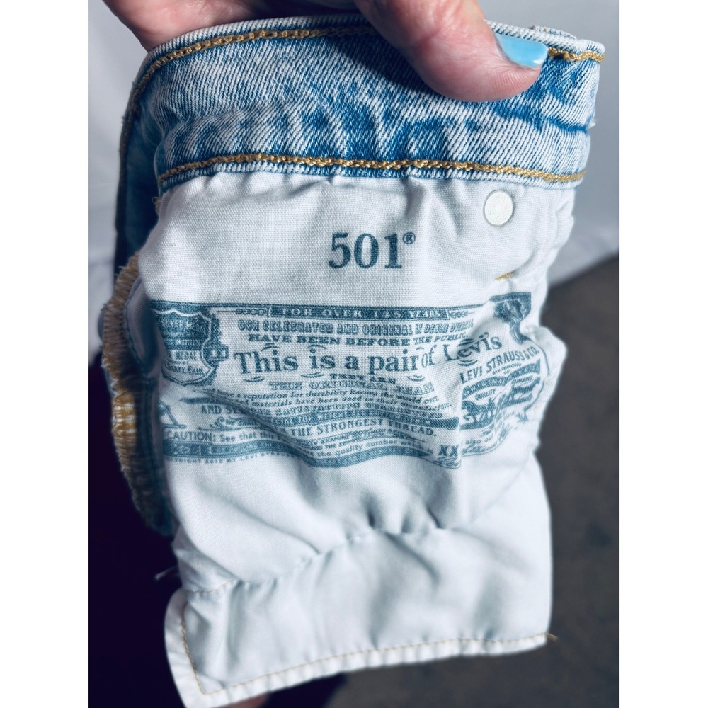 Levis 501 Original Light Wash High-Rise Distressed CutOff Shorts Button Fly | 25 - Picture 6 of 10